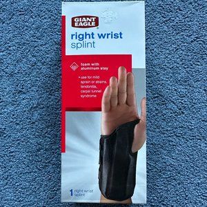 Giant Eagle Brand Black Right Wrist Splint